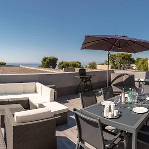 https://le-vallat.fr-provencehotel.com